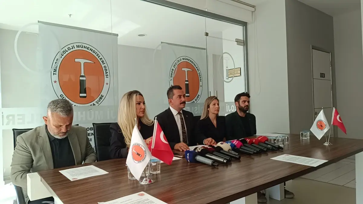 Deprem Yönetimi İçin Yeni Yaklaşım Gerekiyor
